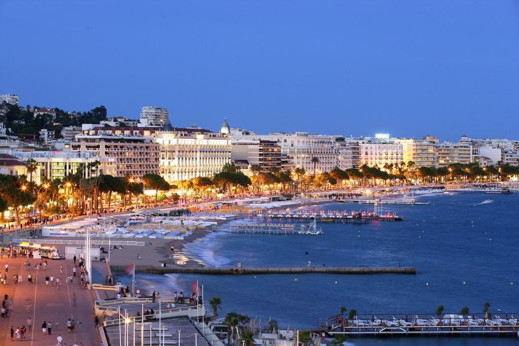 Ibis Cannes Plage La Bocca Hotel Exterior photo