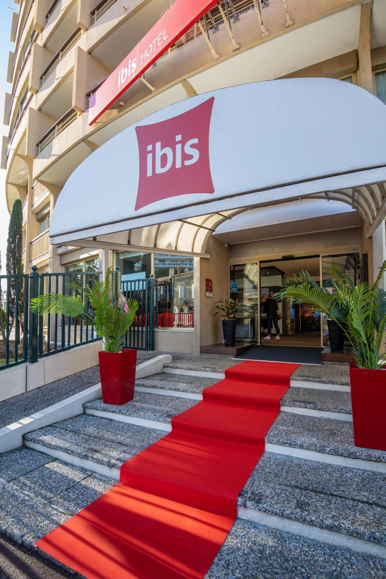 Ibis Cannes Plage La Bocca Hotel Exterior photo